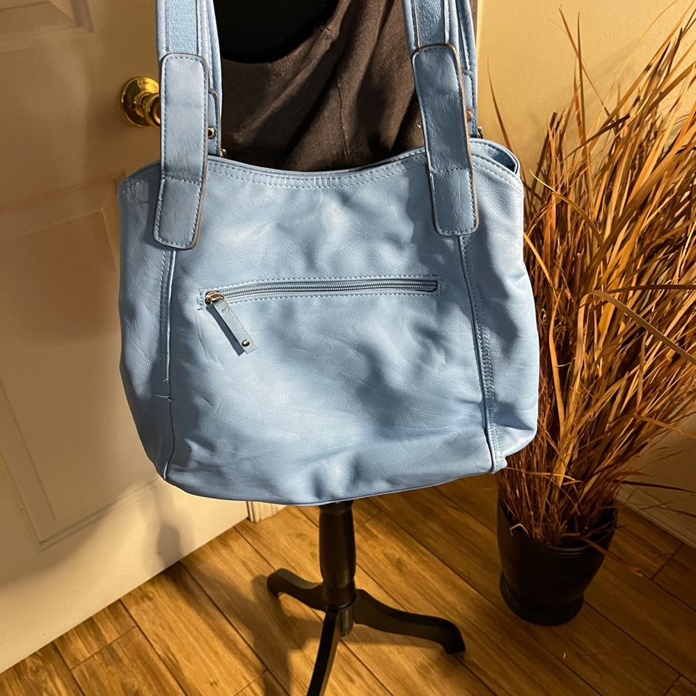 NWT women's Rossetti brand shoulder bag that is light blue in color - Picture 3 of 12